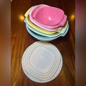 Like New Tupperware Nesting Bowl Set 〰️ 10 pieces
